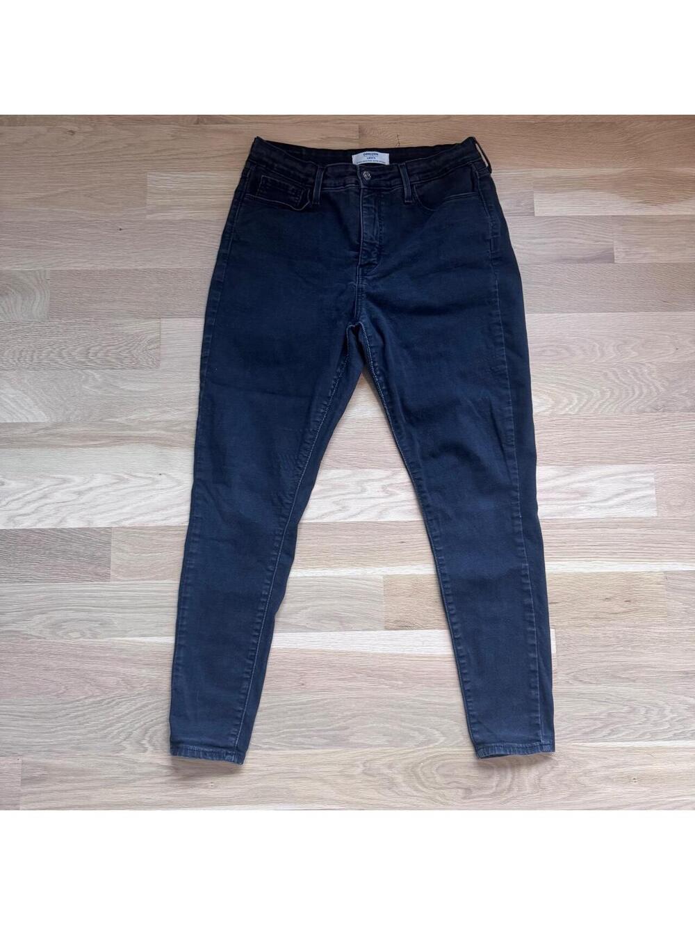 Denizen From Levi’s Black Skinny Jeans